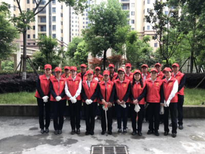 “物業管理+志愿服務”攜手共創美好社區--塔子湖物業躍起動力志愿者服務隊親情服務